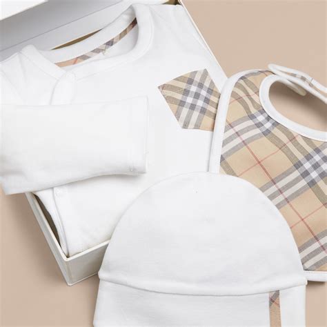 burberry baby gifts|Burberry newborn baby gift set.